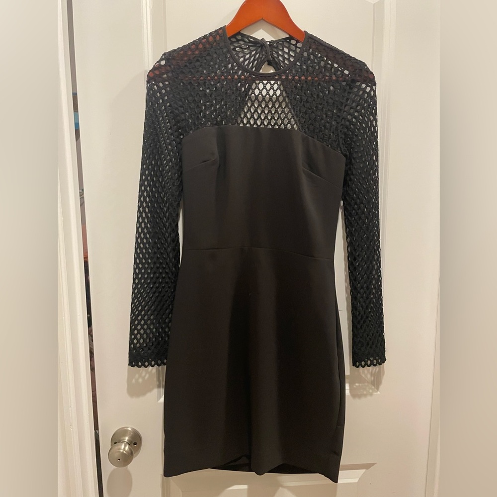 BLACK MINI DRESS WITH SLEEVES